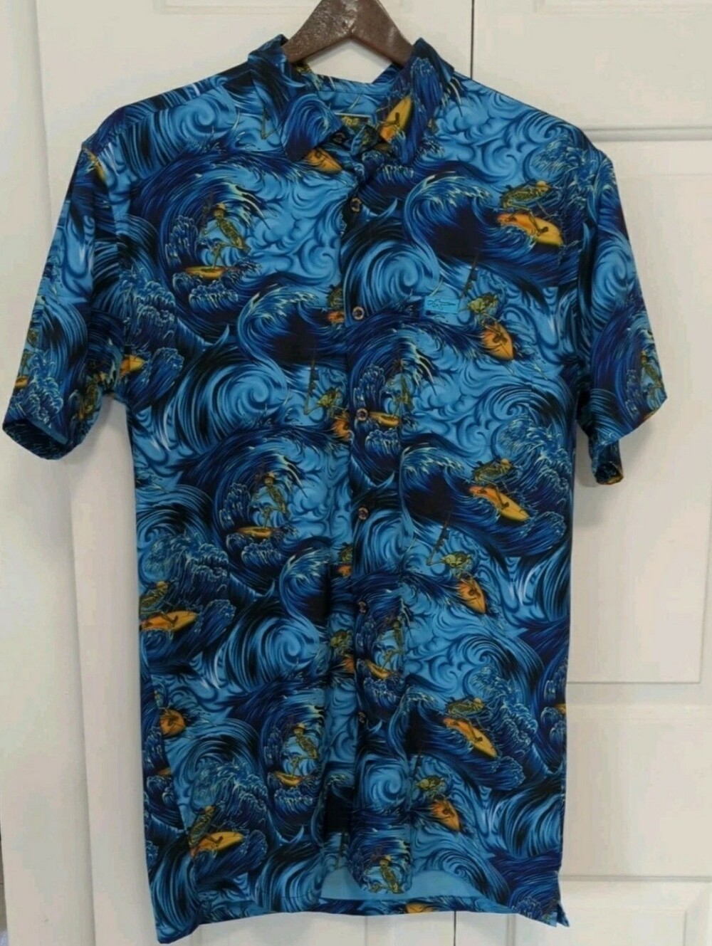 Retro Rifle Surfs Up Button Down Shirt Short Sleeve Shirt Blue Print Large Tall